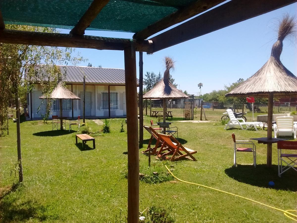 Aitue Bungalows Gualeguaychu Ngoại thất bức ảnh