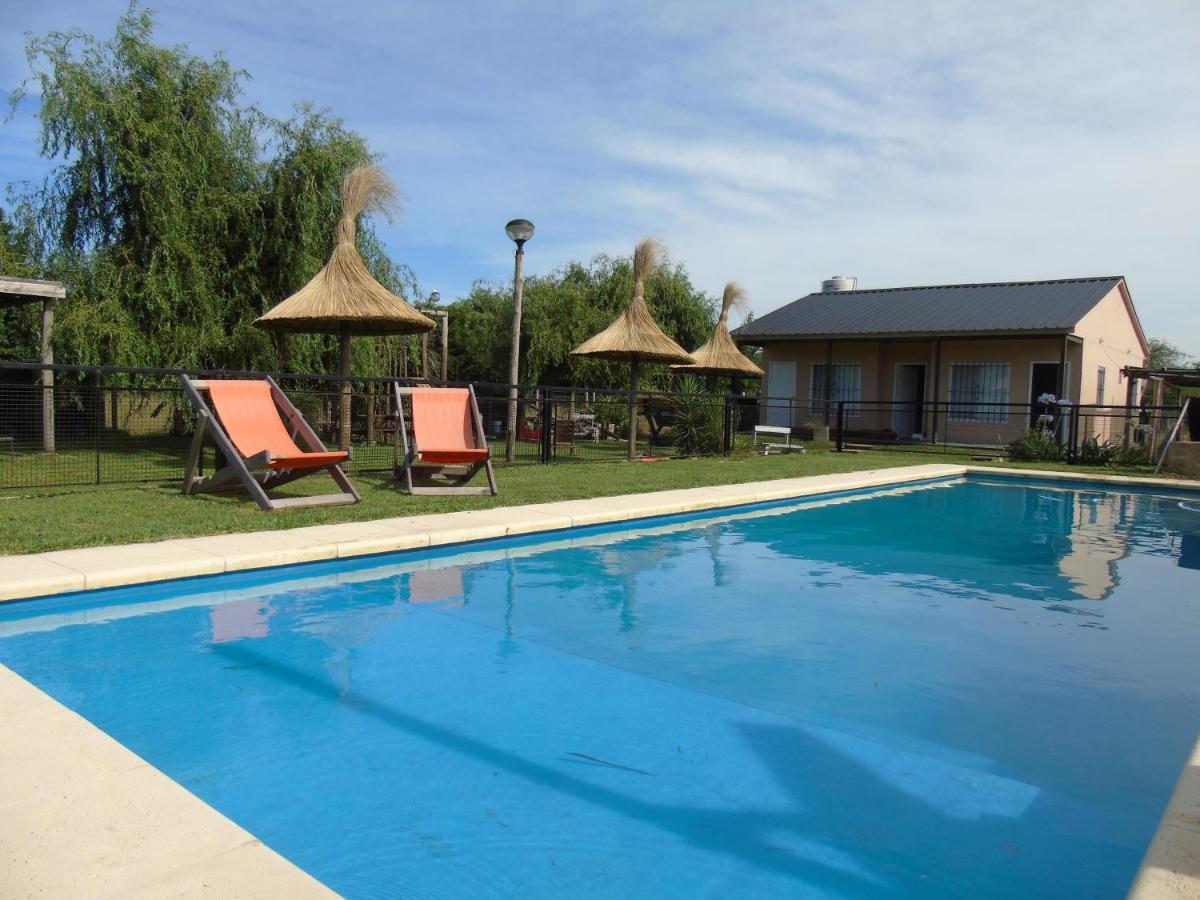 Aitue Bungalows Gualeguaychu Ngoại thất bức ảnh